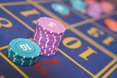 Caribbean Stud Poker hand dealing sequence